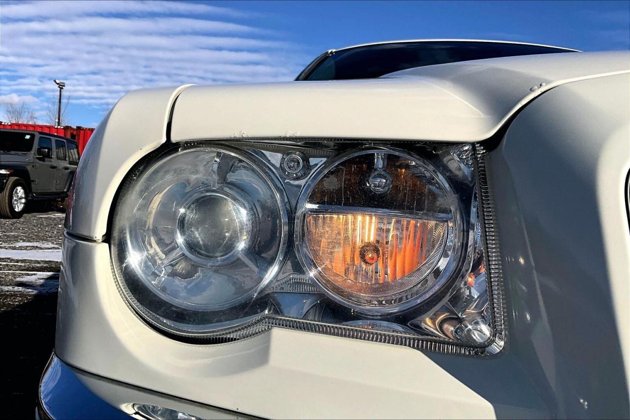 2005 Chrysler 300 300C | LOW KM | AS IS | AWD Photo