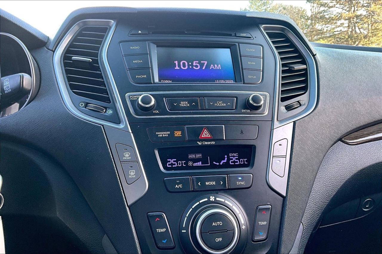 2017 Hyundai Santa Fe Sport Sport SE 2.4L | Heated Leather | Panoroof | AWD Photo