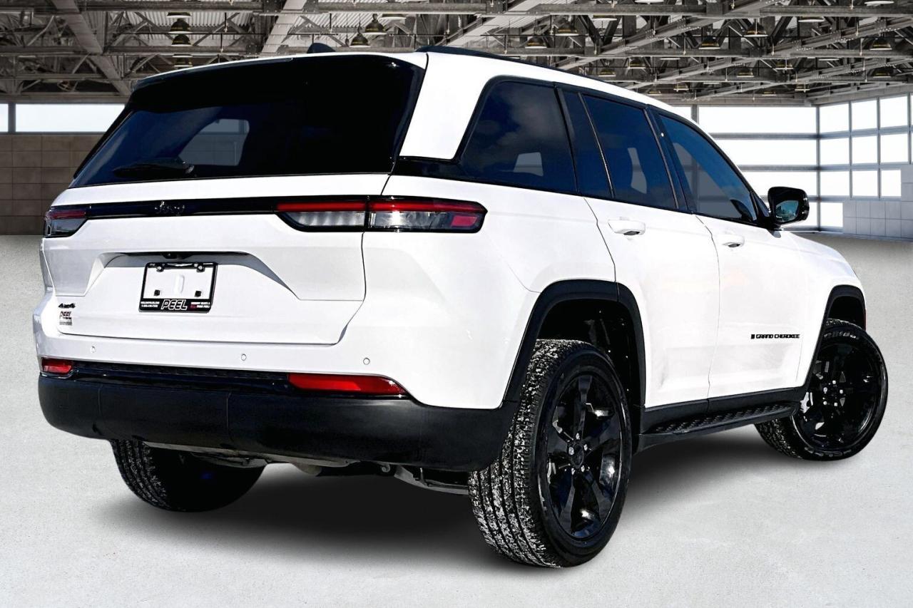 2025 Jeep Grand Cherokee Altitude |Sunroof |HeatedSeats |TAG Antitheft |4X4 Photo