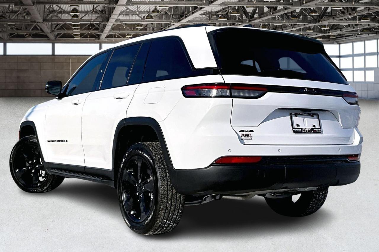 2025 Jeep Grand Cherokee Altitude |Sunroof |HeatedSeats |TAG Antitheft |4X4 Photo