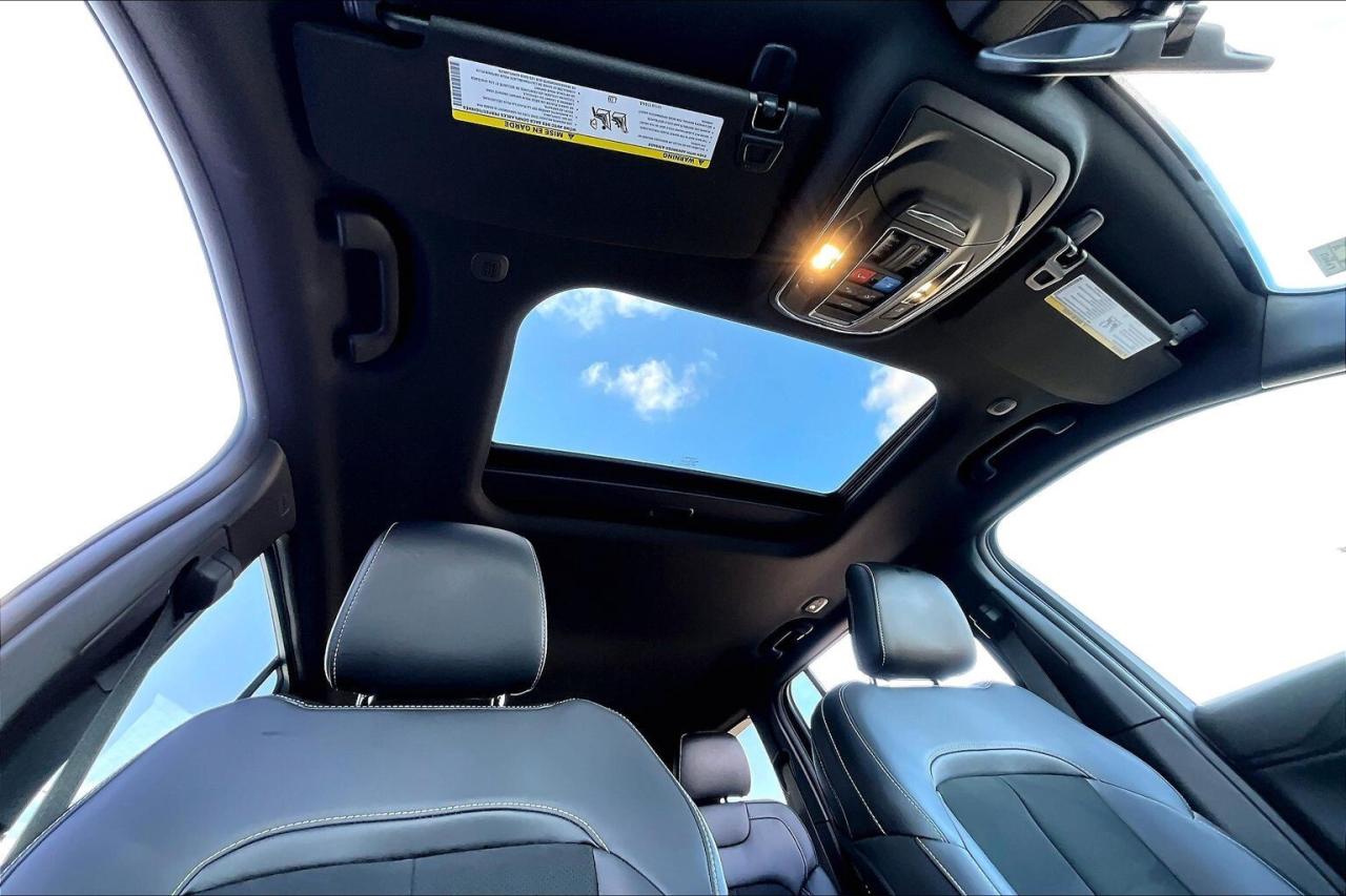 2025 Jeep Grand Cherokee Altitude |Sunroof |HeatedSeats |TAG Antitheft |4X4 Photo