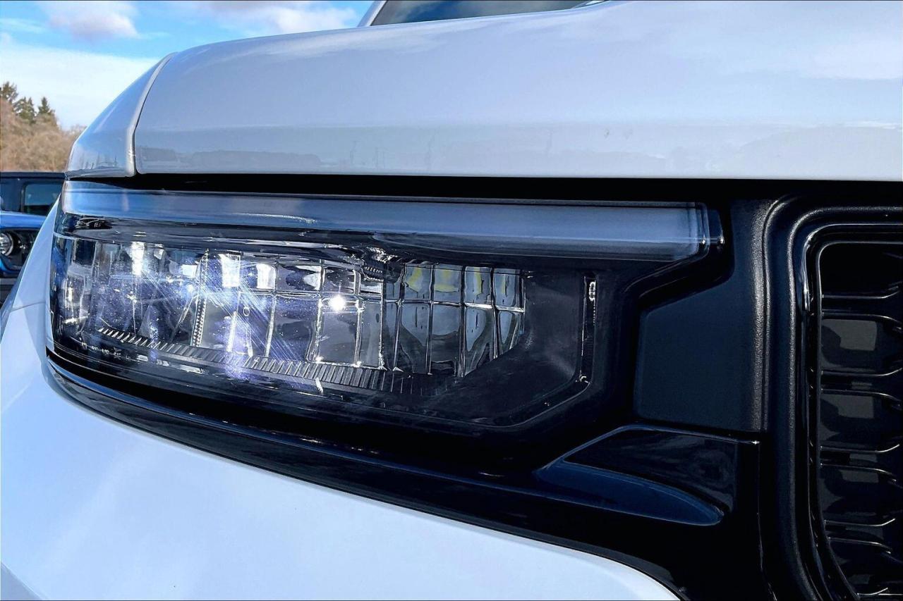 2025 Jeep Grand Cherokee Altitude |Sunroof |HeatedSeats |TAG Antitheft |4X4 Photo