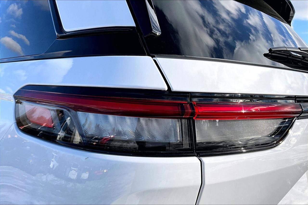 2025 Jeep Grand Cherokee Altitude |Sunroof |HeatedSeats |TAG Antitheft |4X4 Photo