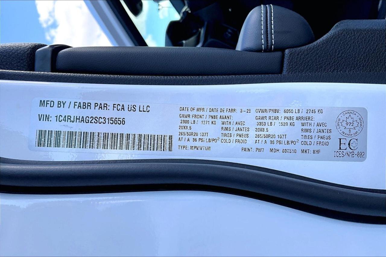 2025 Jeep Grand Cherokee Altitude |Sunroof |HeatedSeats |TAG Antitheft |4X4 Photo