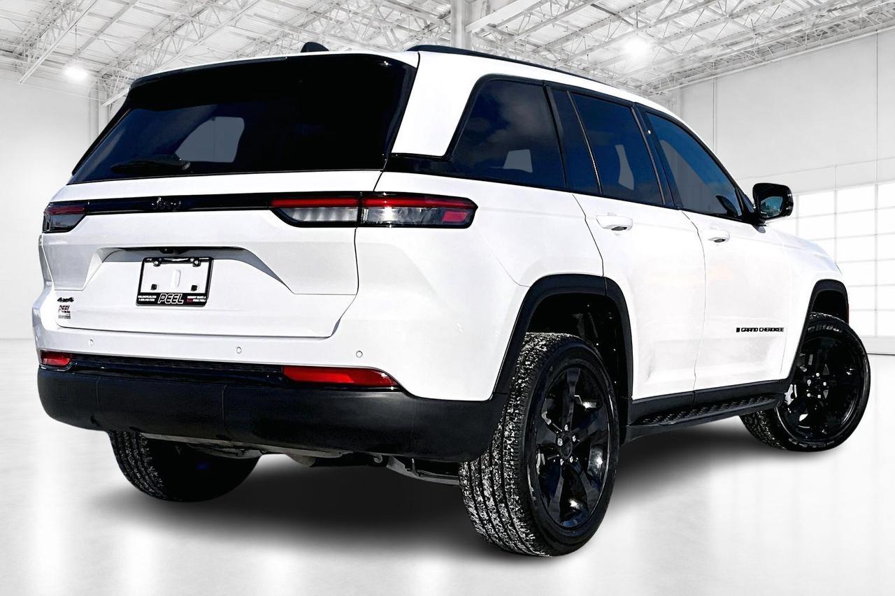 2025 Jeep Grand Cherokee Altitude |Sunroof |HeatedSeats |TAG Antitheft |4X4 Photo