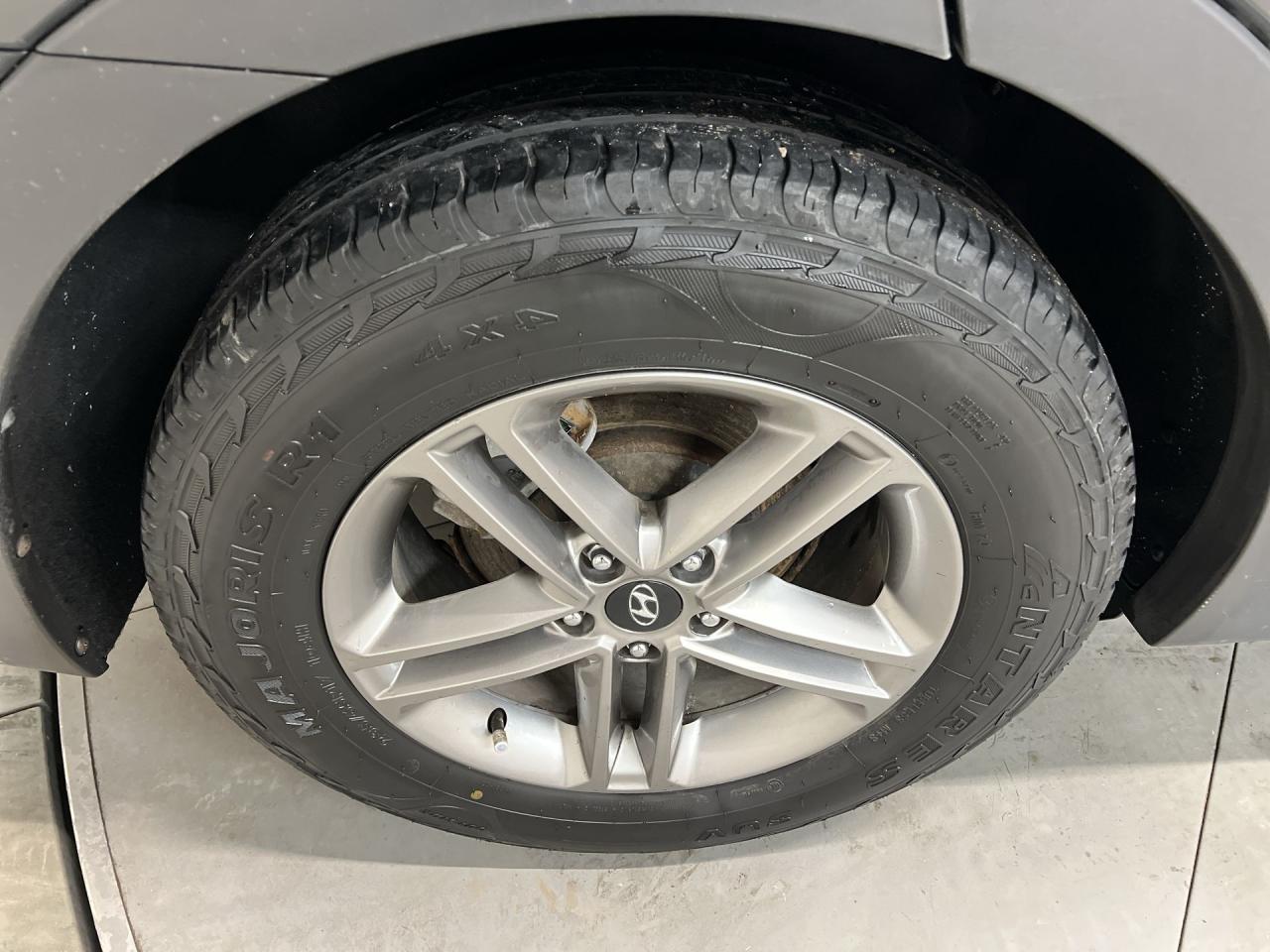 2017 Hyundai Santa Fe Sport SE AWD | HTD LEATHER | PANO ROOF | 17IN ALLOYS Photo