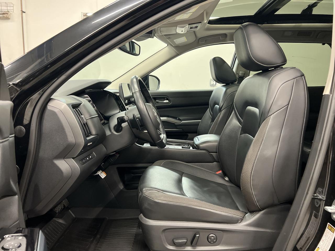 2022 Nissan Pathfinder SL AWD | 3.6L V6 |HTD LEATHER |PANO ROOF | 360 CAM Photo