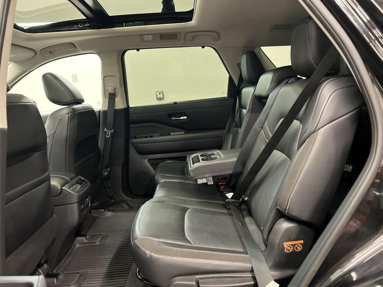 2022 Nissan Pathfinder SL AWD | 3.6L V6 |HTD LEATHER |PANO ROOF | 360 CAM Photo