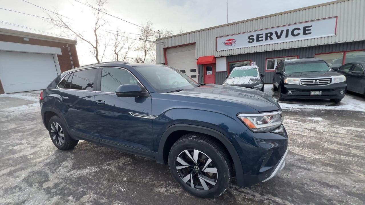2020 Volkswagen Atlas Cross Sport COMFOTLINE AWD | HTD LEATHER | PANO ROOF | CARPLAY Photo