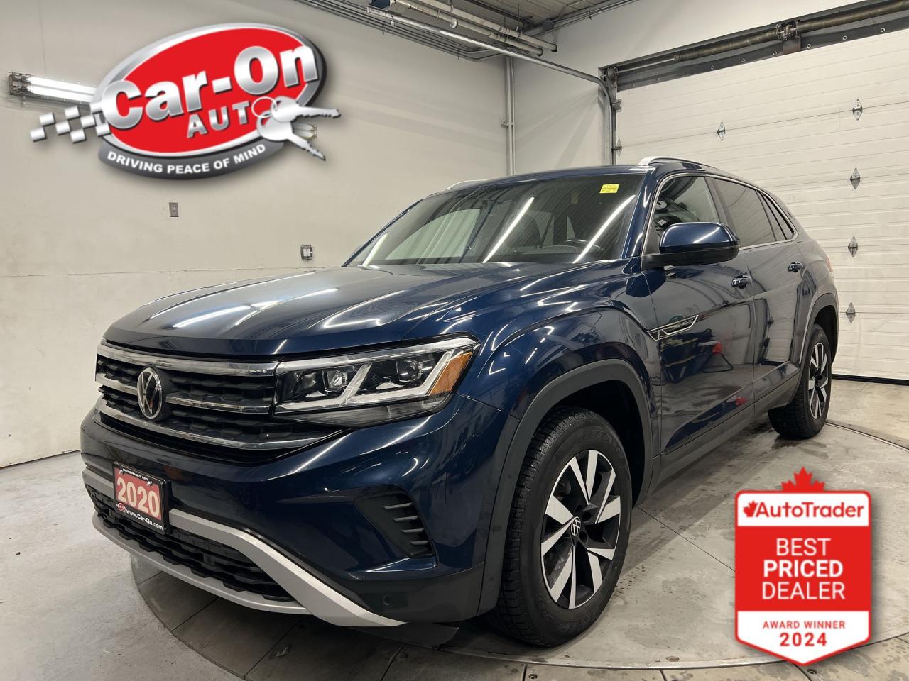 2020 Volkswagen Atlas Cross Sport COMFOTLINE AWD | HTD LEATHER | PANO ROOF | CARPLAY Photo0