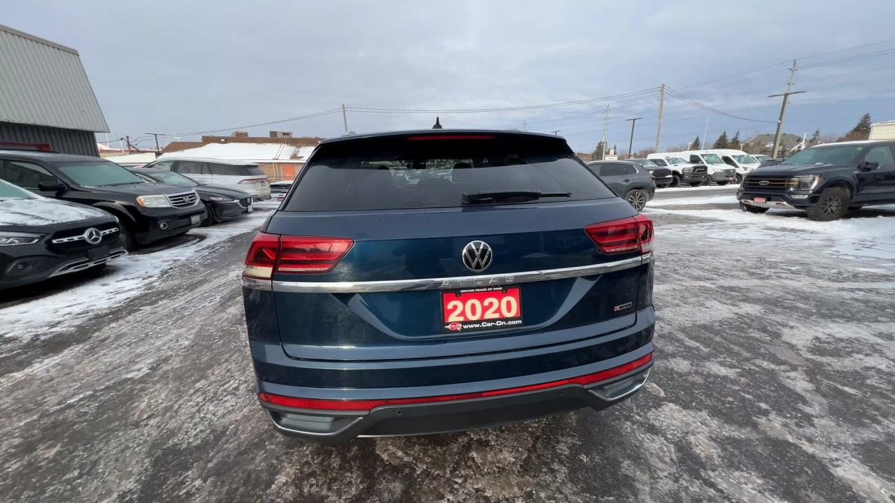 2020 Volkswagen Atlas Cross Sport COMFOTLINE AWD | HTD LEATHER | PANO ROOF | CARPLAY Photo