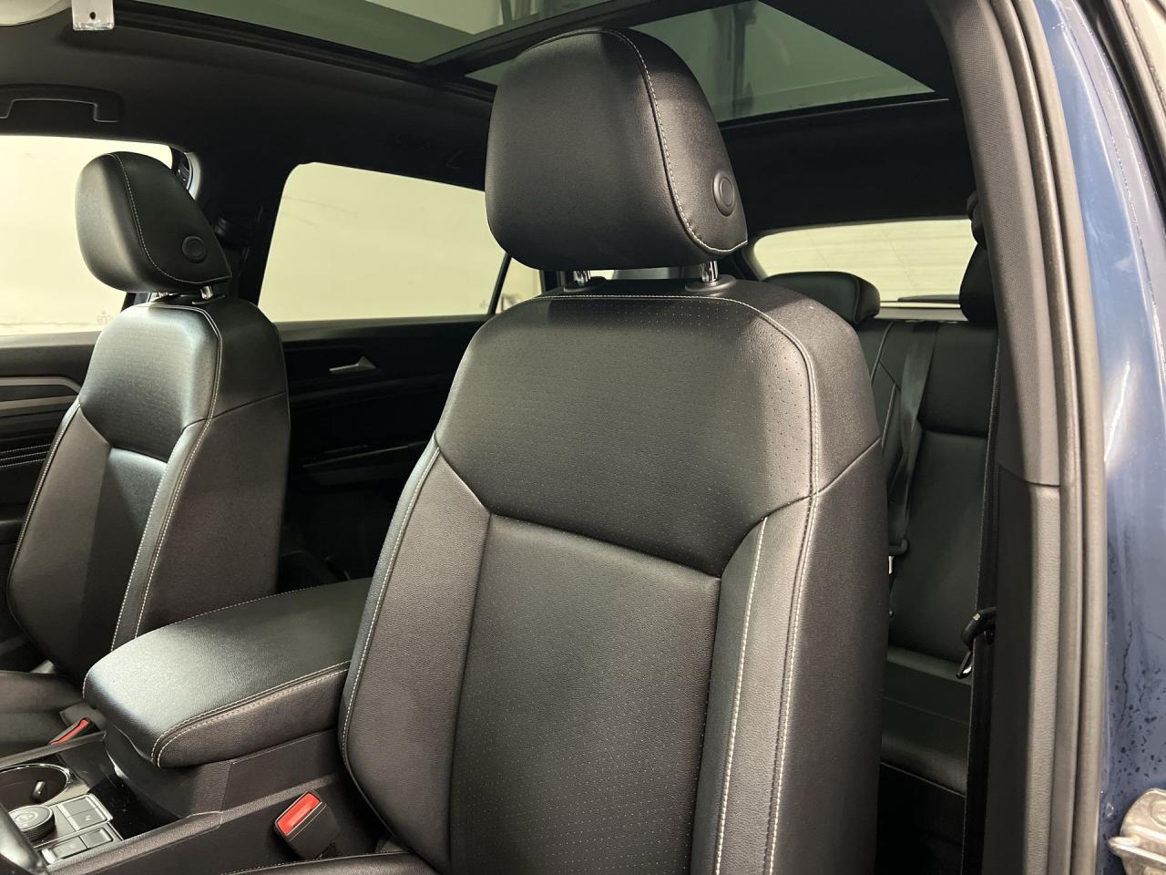 2020 Volkswagen Atlas Cross Sport COMFORTLINE AWD | HTD LEATHER | PANO ROOF |CARPLAY Photo