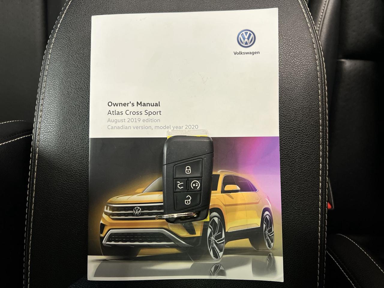 2020 Volkswagen Atlas Cross Sport COMFORTLINE AWD | HTD LEATHER | PANO ROOF |CARPLAY Photo