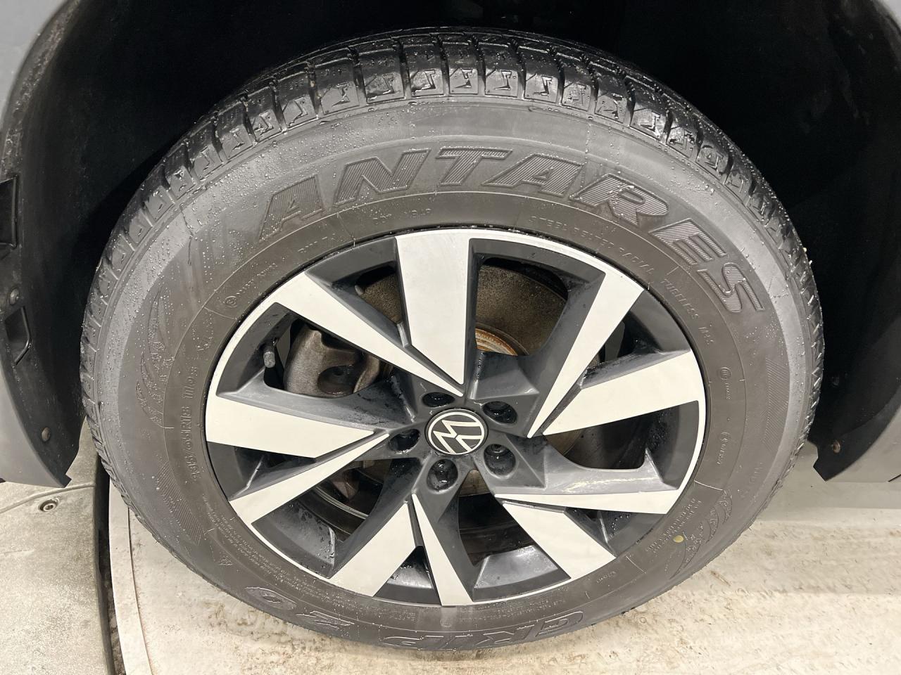 2020 Volkswagen Atlas Cross Sport COMFORTLINE AWD | HTD LEATHER | PANO ROOF |CARPLAY Photo