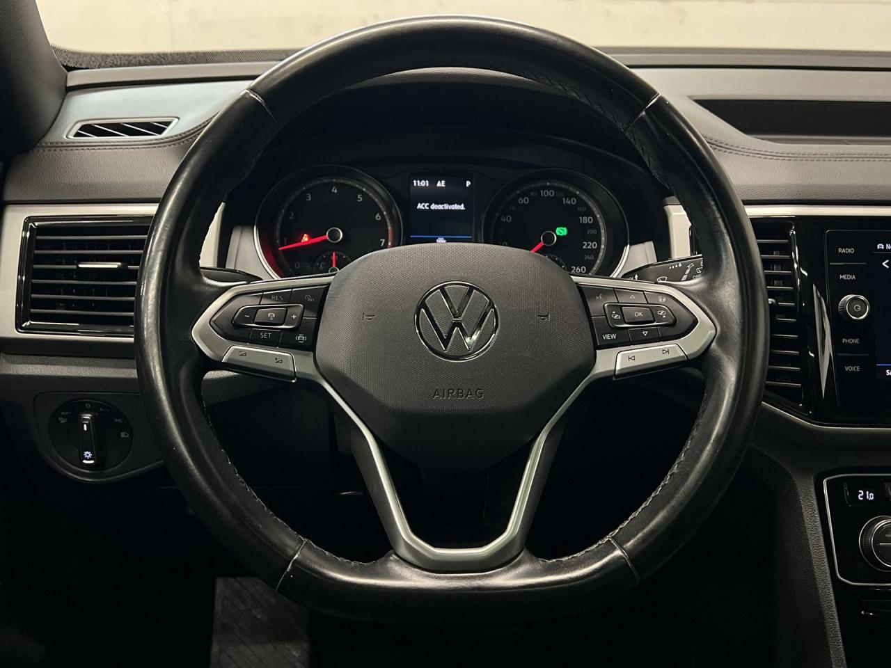 2020 Volkswagen Atlas Cross Sport COMFORTLINE AWD | HTD LEATHER | PANO ROOF |CARPLAY Photo