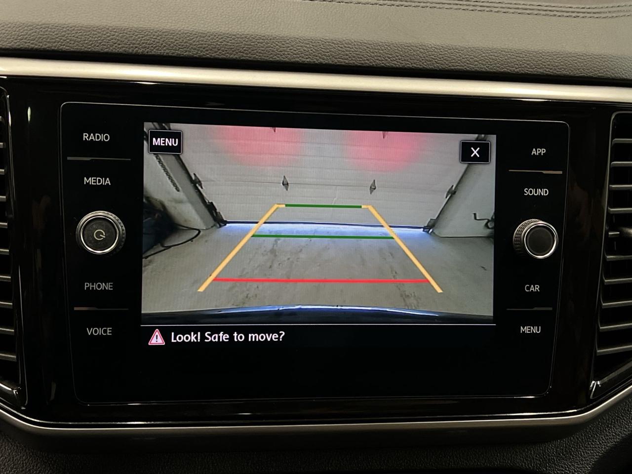 2020 Volkswagen Atlas Cross Sport COMFORTLINE AWD | HTD LEATHER | PANO ROOF |CARPLAY Photo