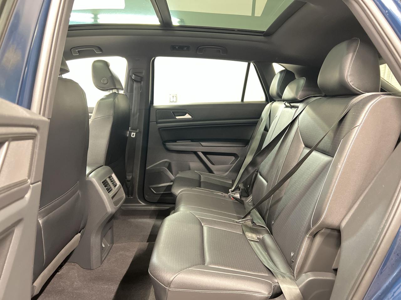 2020 Volkswagen Atlas Cross Sport COMFORTLINE AWD | HTD LEATHER | PANO ROOF |CARPLAY Photo