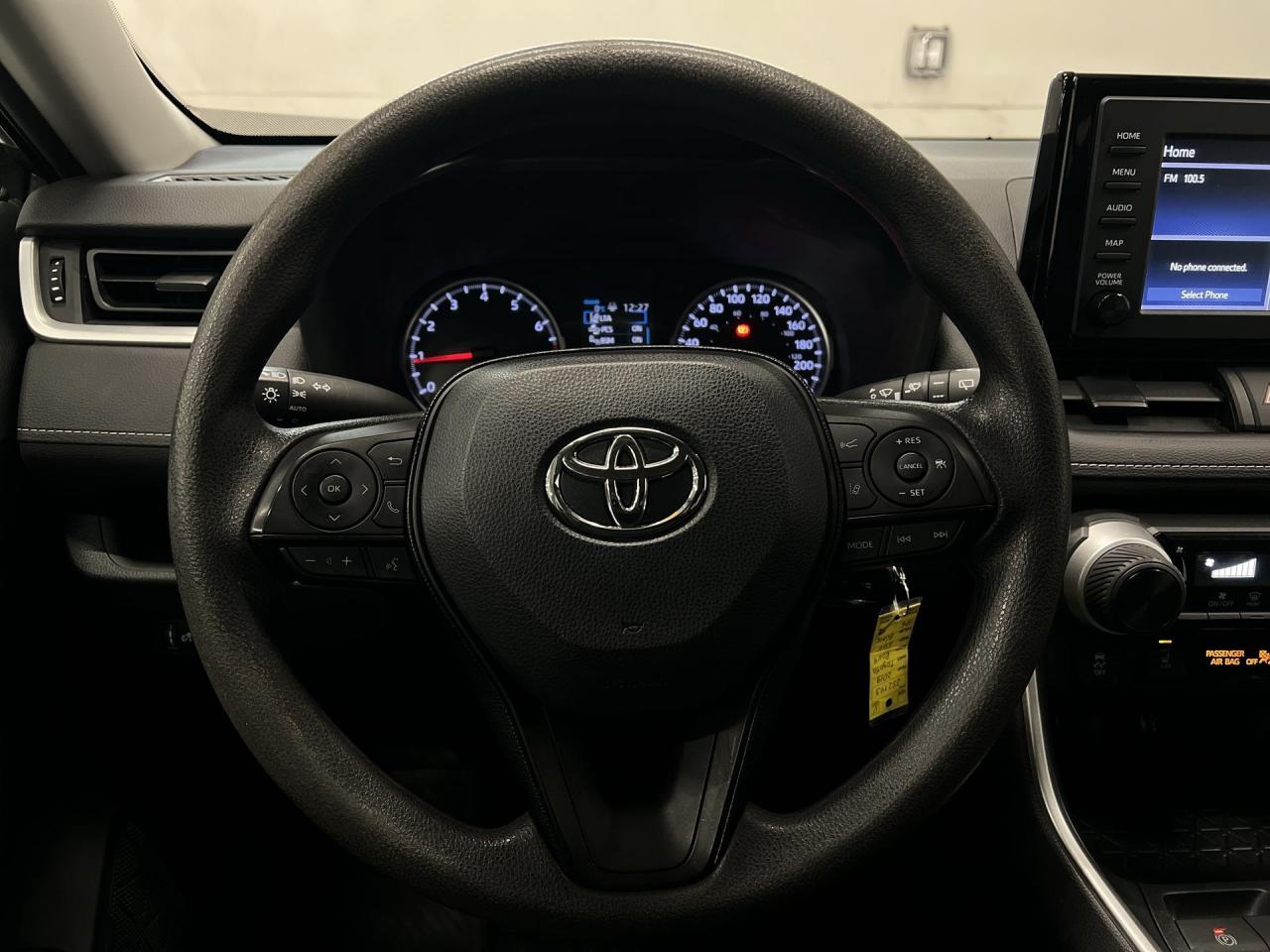 2019 Toyota RAV4 AWD | HTD SEATS | CARPLAY | 17IN ALLOYS | REAR CAM Photo
