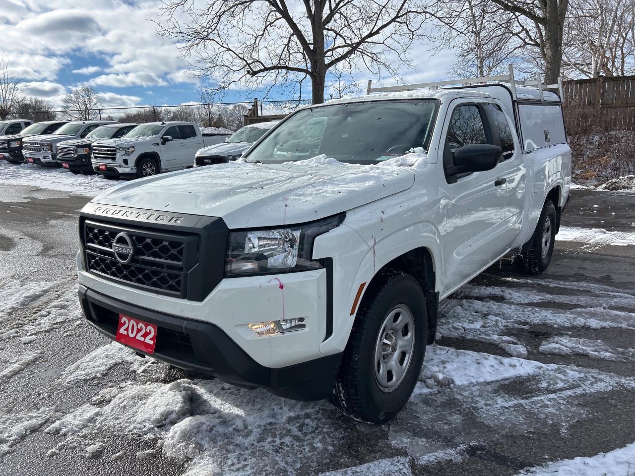 2022 Nissan Frontier SV, CLEAN CARFAX, BACK UP CAMERA! - Photo #2
