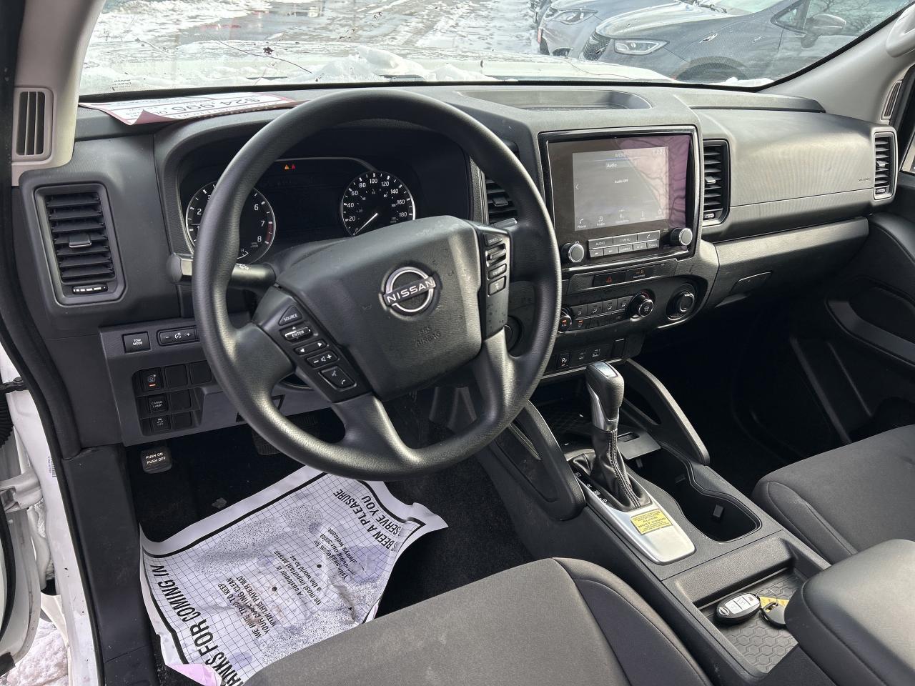 2022 Nissan Frontier SV, CLEAN CARFAX, BACK UP CAMERA! - Photo #16
