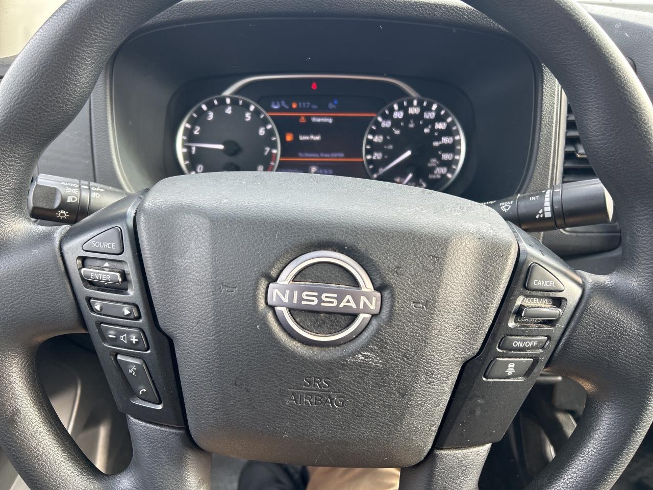2022 Nissan Frontier SV, CLEAN CARFAX, BACK UP CAMERA! - Photo #17