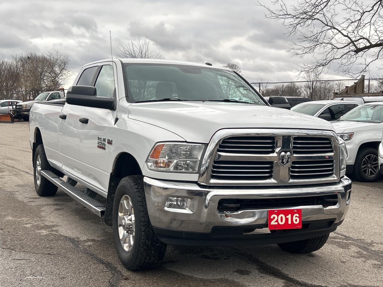2016 RAM 2500 SLT, 8' BOX, CLEAN CARFAX, 6 PASS, REMOTE START! - Photo #4