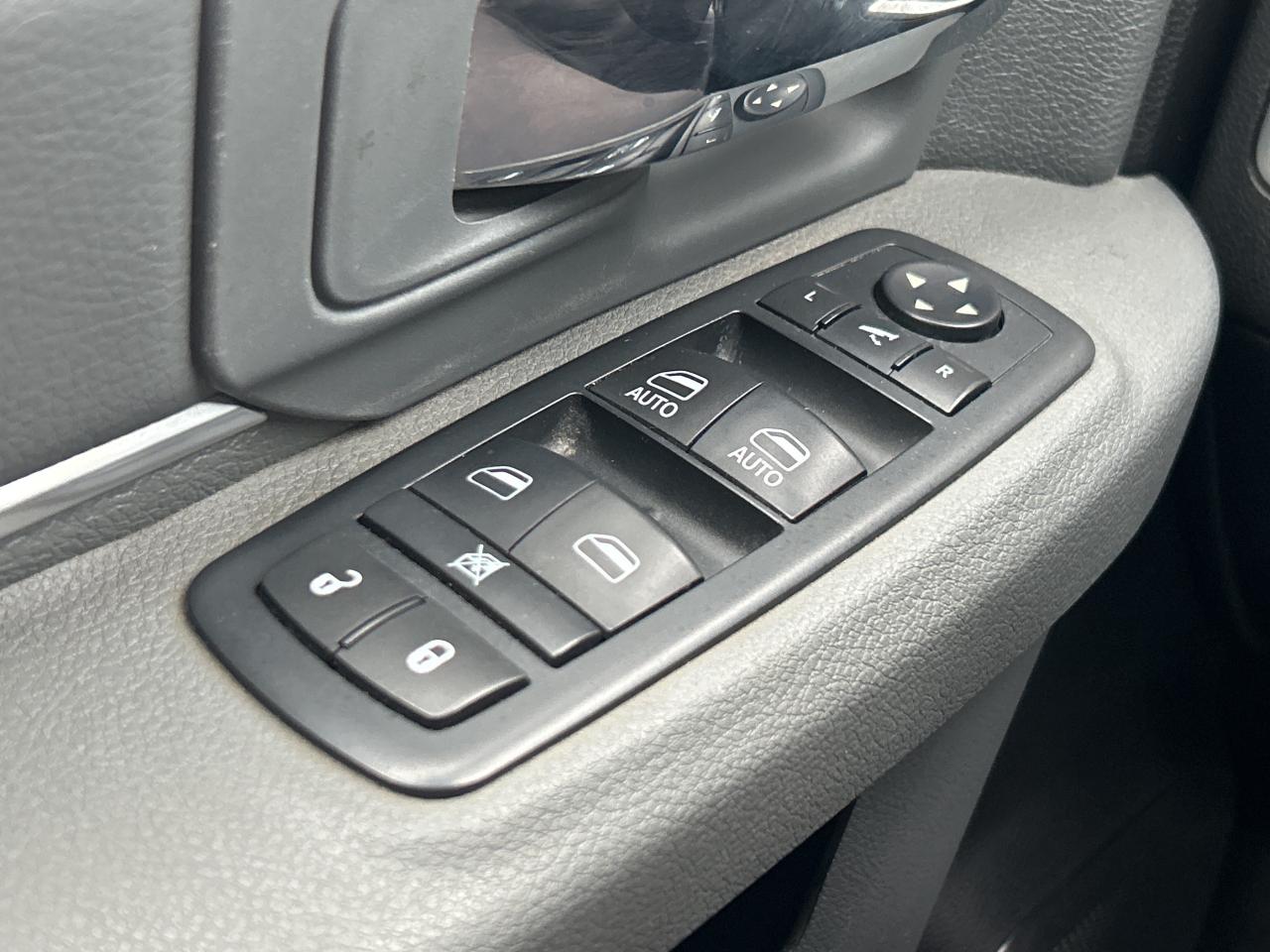 2016 RAM 2500 SLT, 8' BOX, CLEAN CARFAX, 6 PASS, REMOTE START! - Photo #18