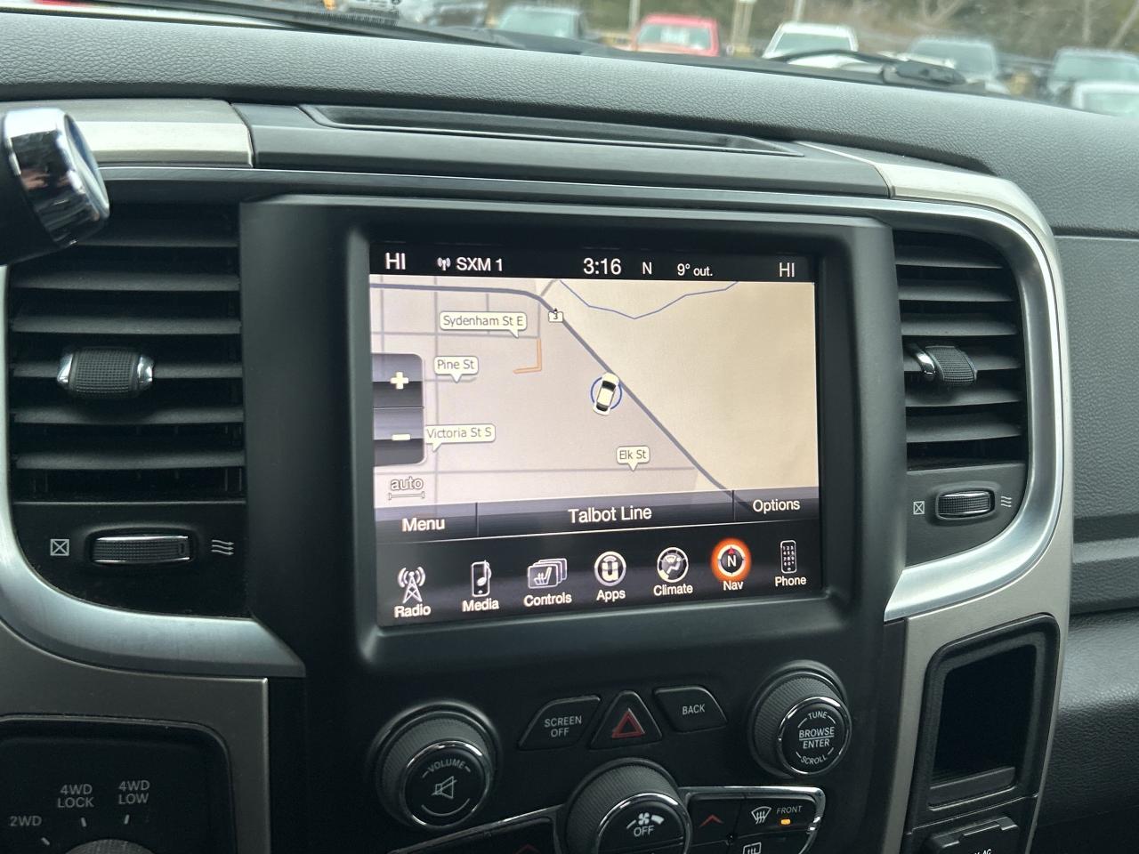 2016 RAM 2500 SLT, 8' BOX, CLEAN CARFAX, 6 PASS, REMOTE START! - Photo #21