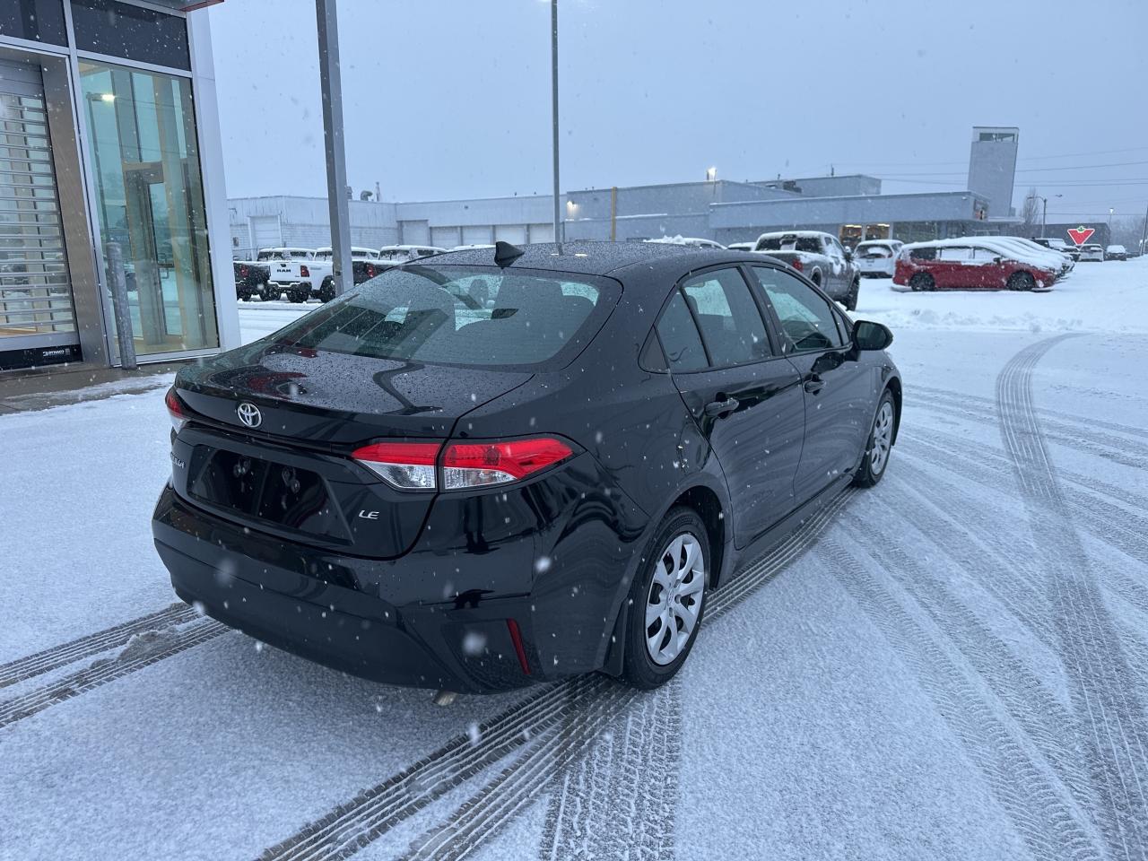 2023 Toyota Corolla LE Photo