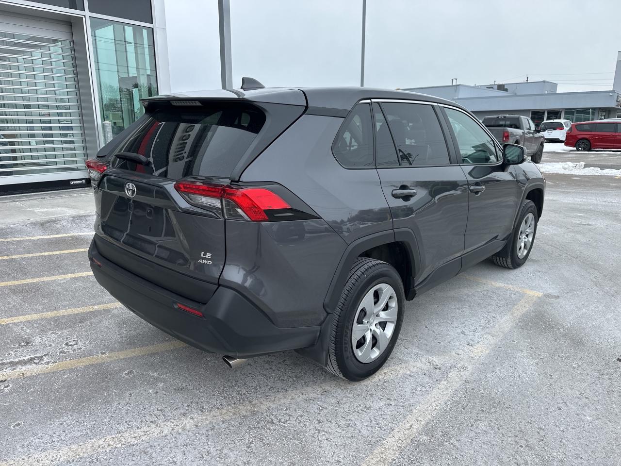 2023 Toyota RAV4 LE Photo