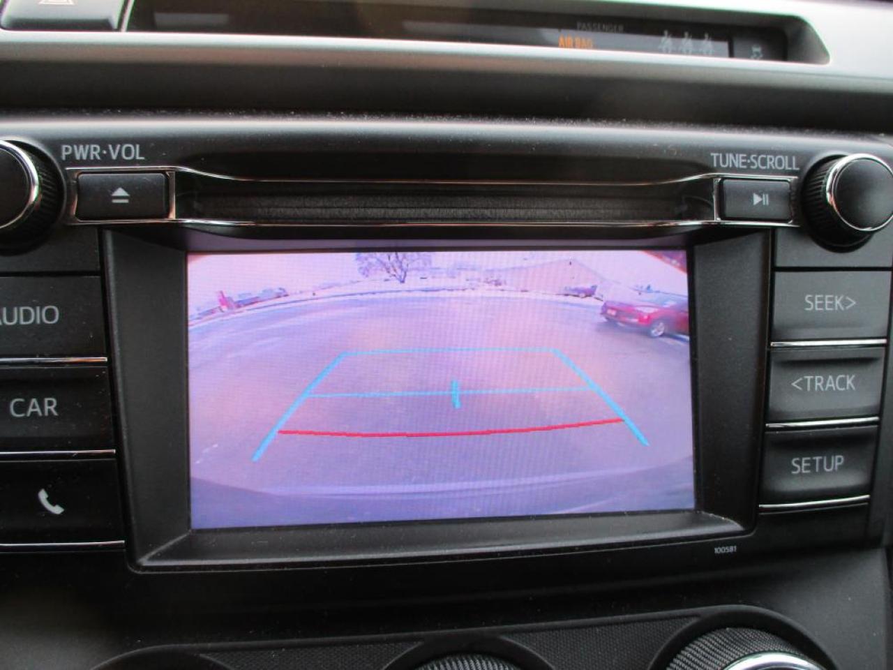 2018 Toyota RAV4 LE AWD Photo