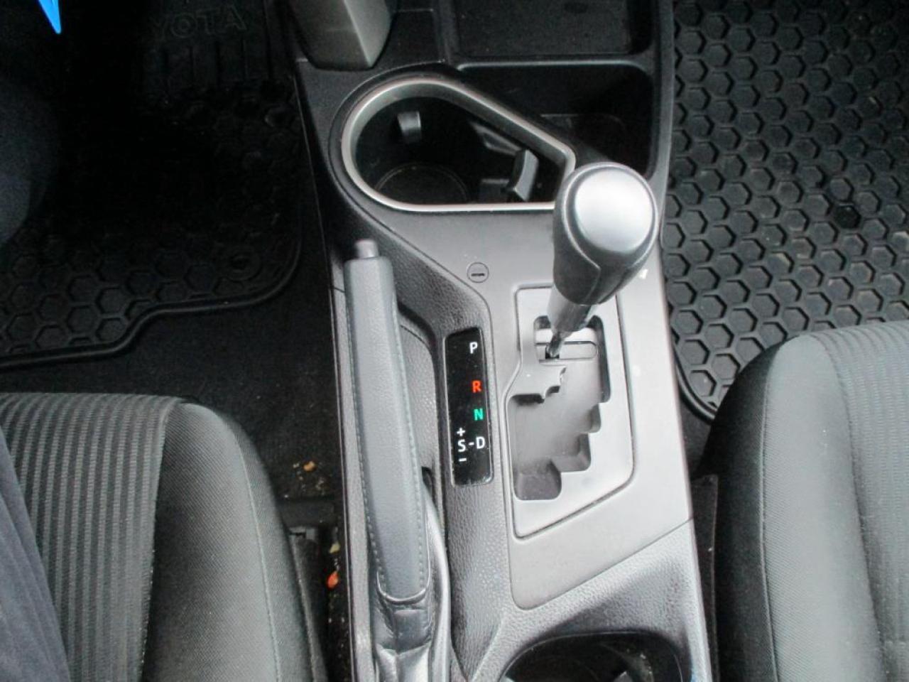 2018 Toyota RAV4 LE AWD Photo