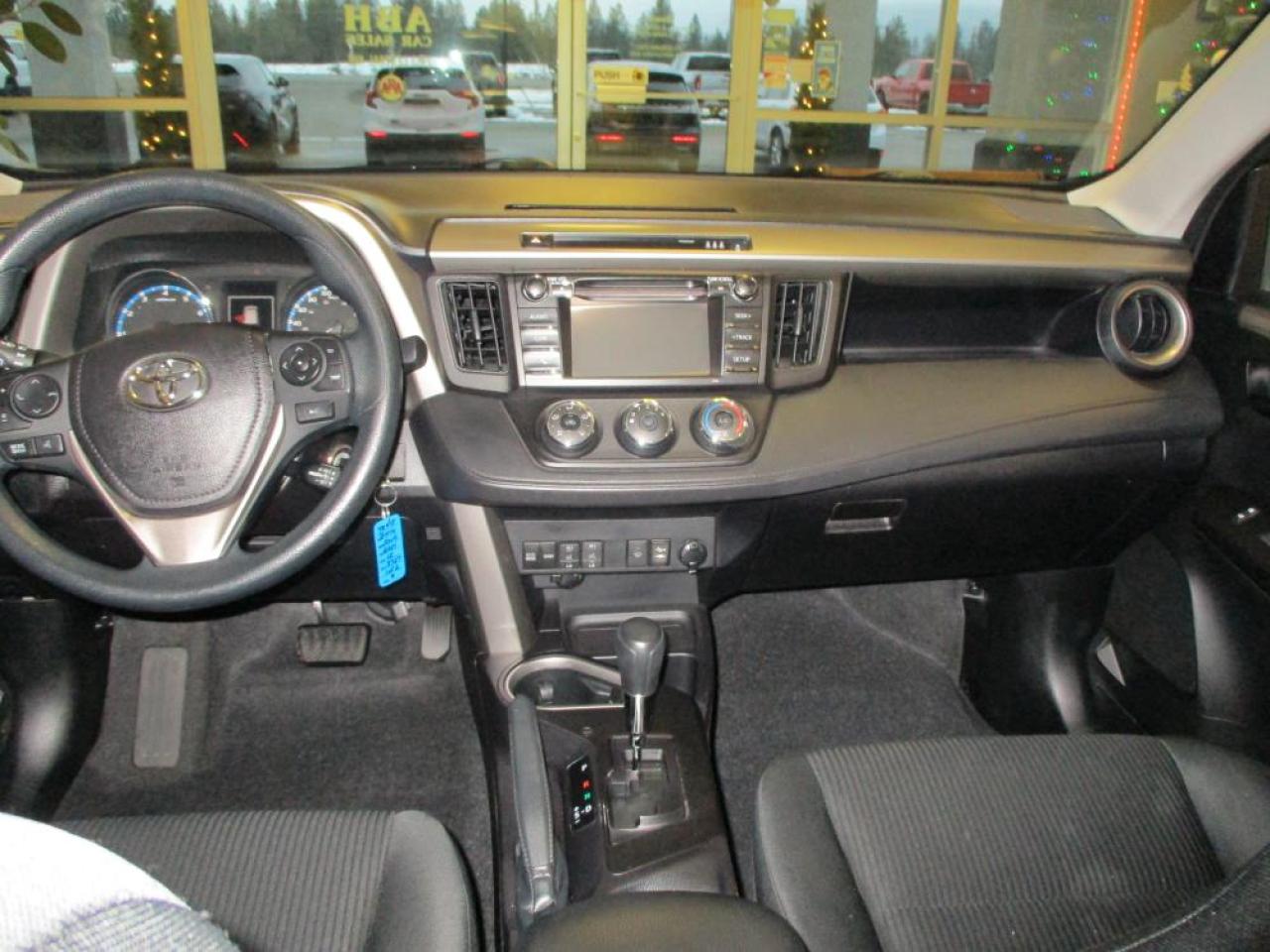 2018 Toyota RAV4 LE AWD - Photo #19