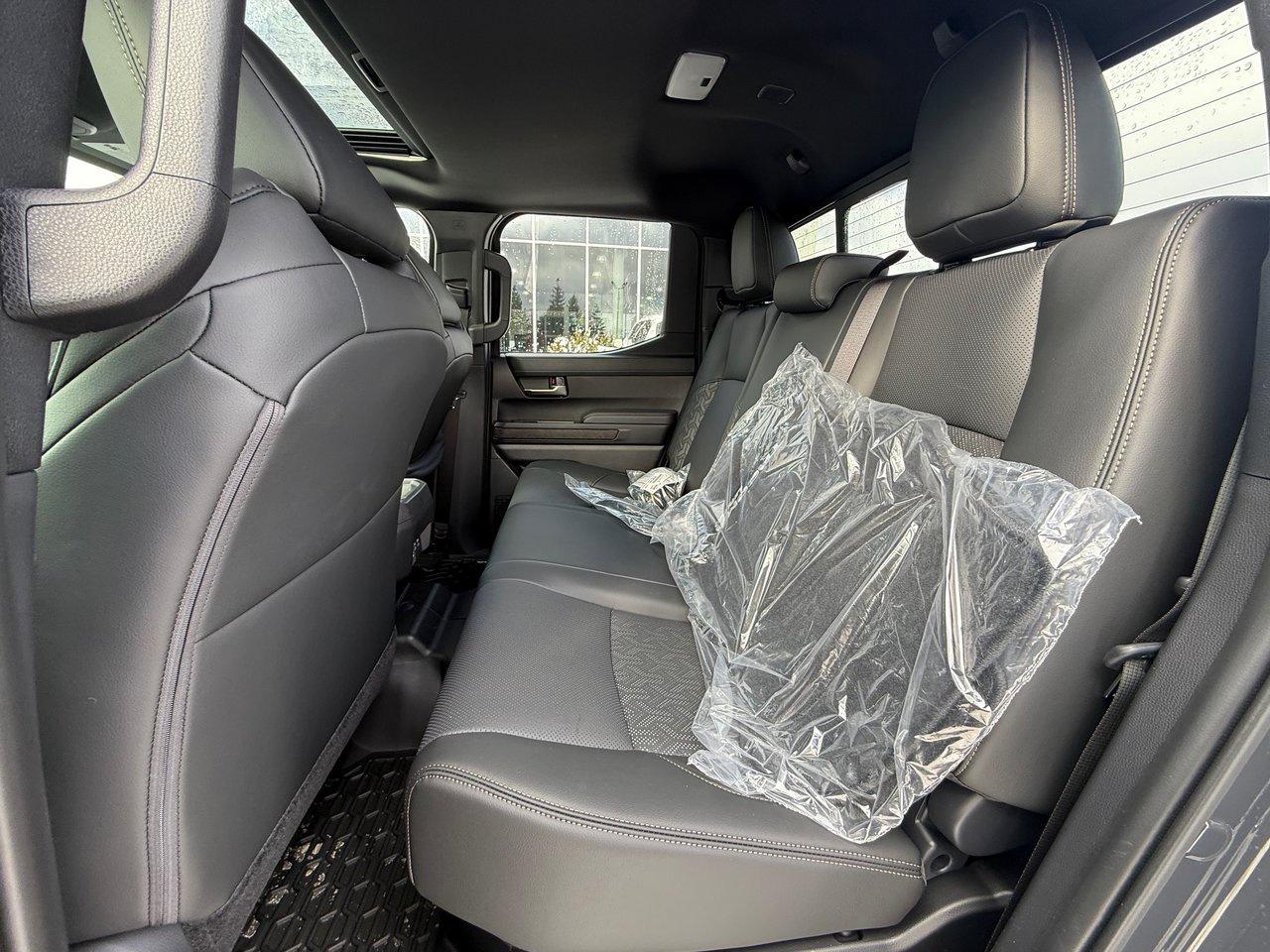 2025 Toyota TACOMA HYBRID Limited Photo