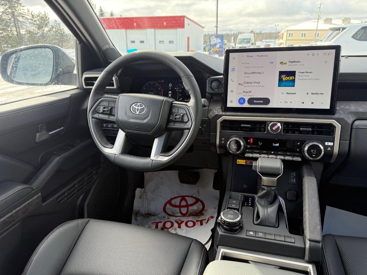 2025 Toyota TACOMA HYBRID Limited Photo
