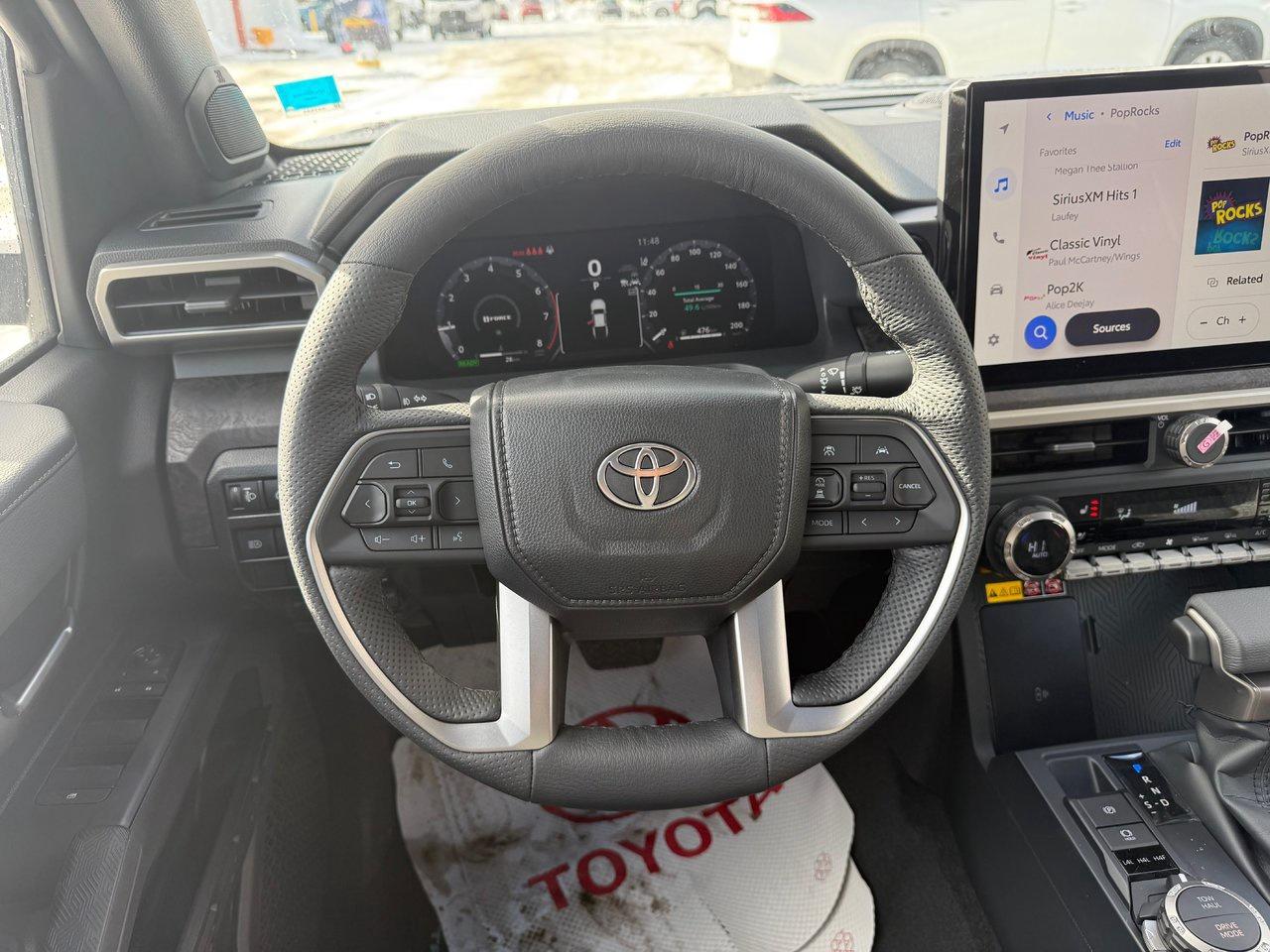 2025 Toyota TACOMA HYBRID Limited Photo