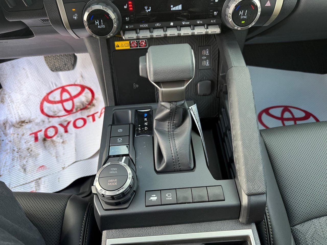 2025 Toyota TACOMA HYBRID Limited Photo