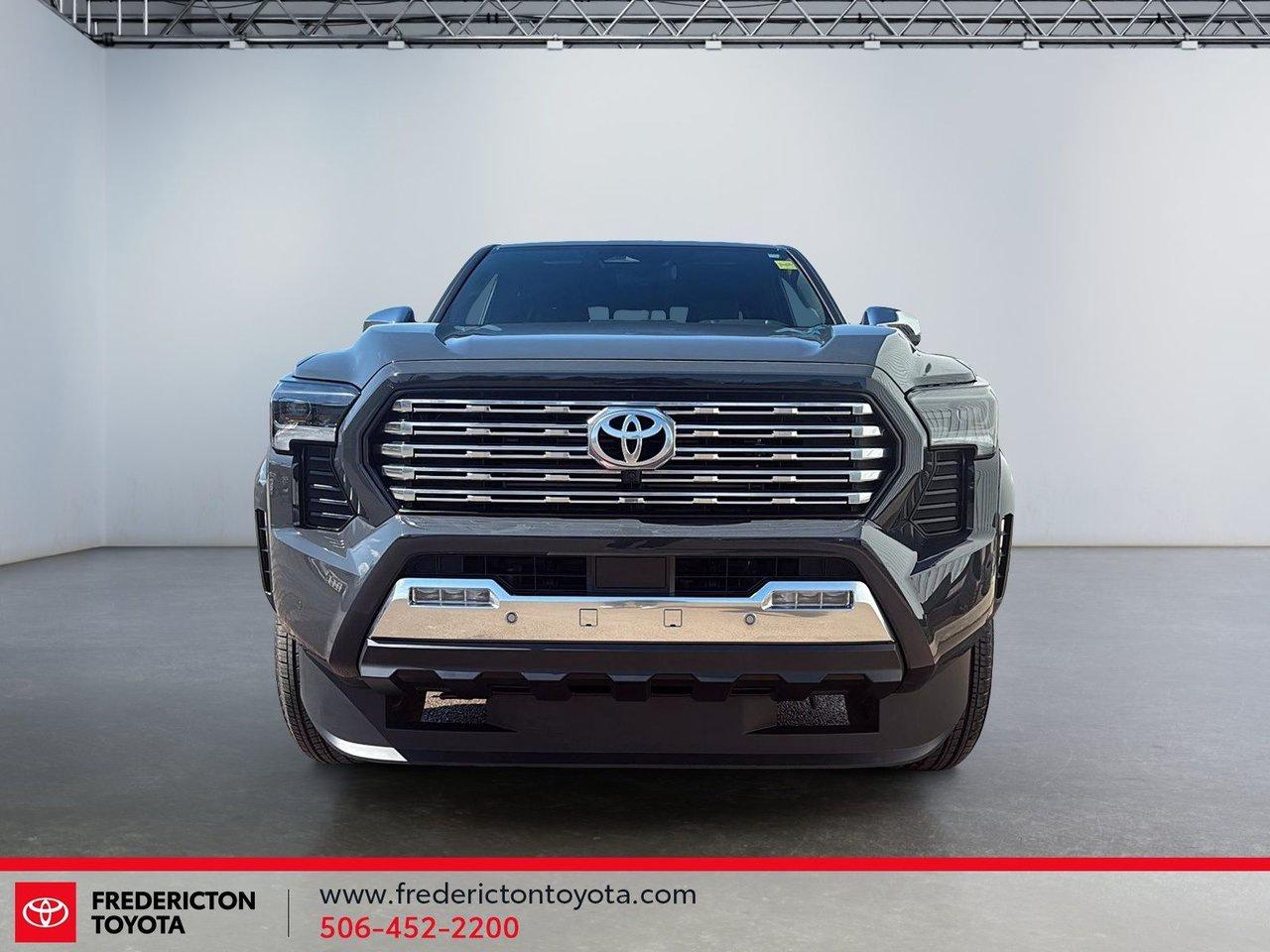 2025 Toyota TACOMA HYBRID Limited Photo1