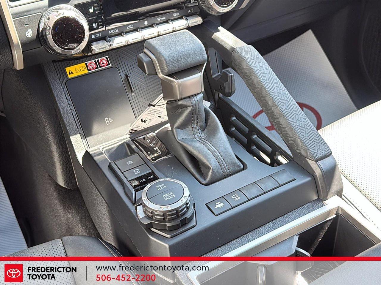 2025 Toyota TACOMA HYBRID Limited Photo