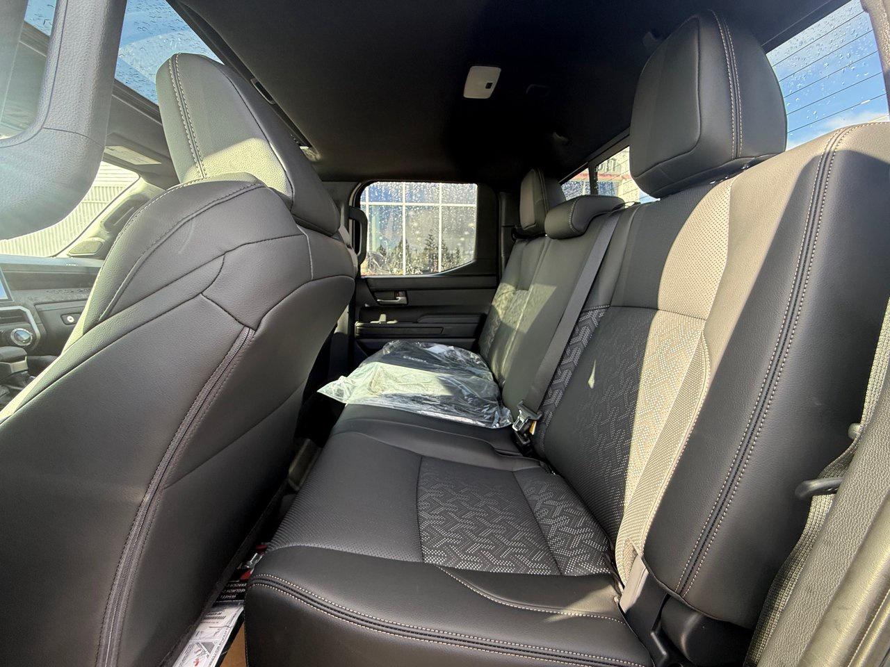 2025 Toyota TACOMA HYBRID Limited Photo