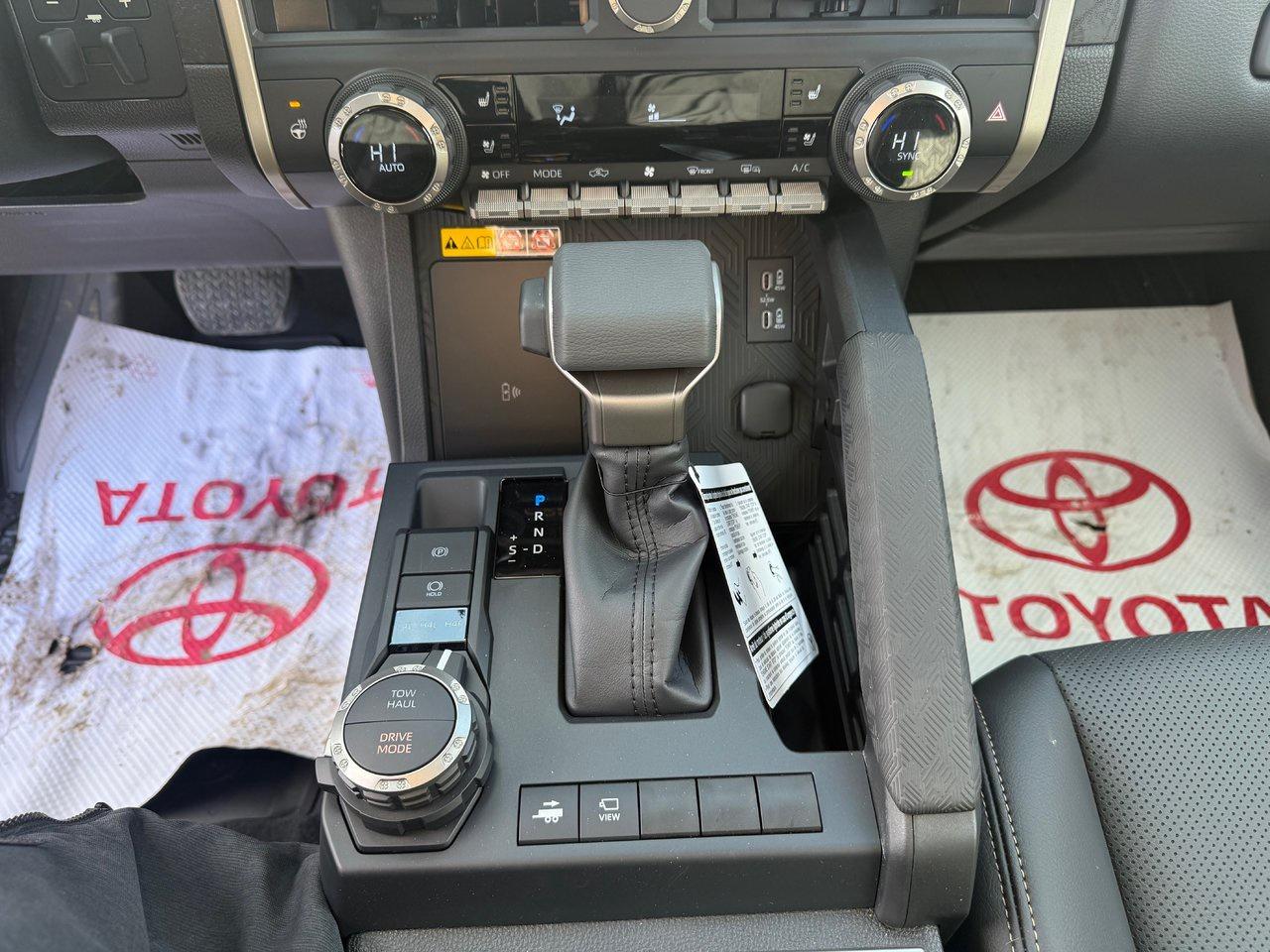 2025 Toyota TACOMA HYBRID Limited Photo