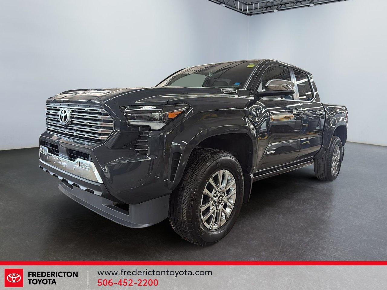 2025 Toyota TACOMA HYBRID Limited Photo0