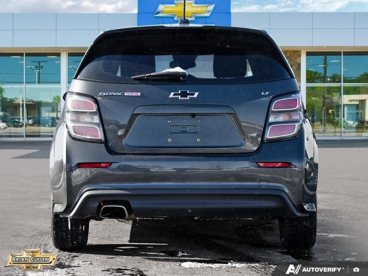 2018 Chevrolet Sonic LT 5dr HB Auto LT Photo