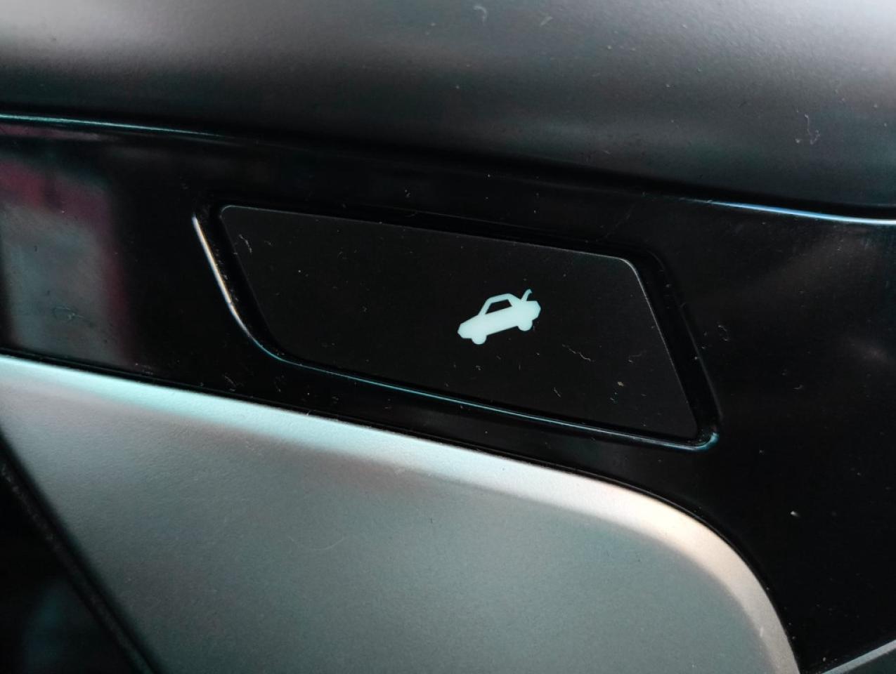 2016 Chevrolet Cruze Limited 1LT Auto 4dr Sedan Automatic Photo