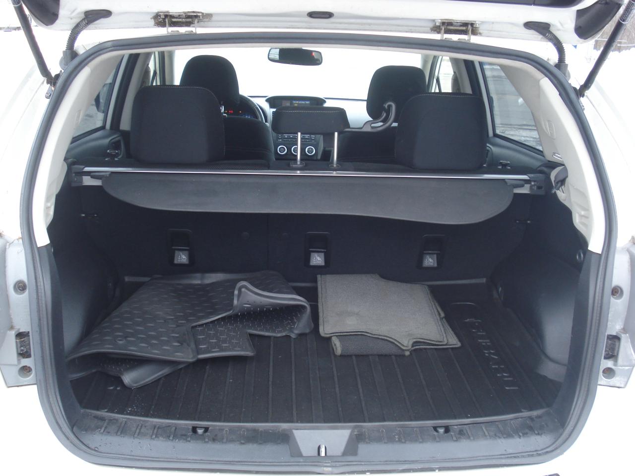 2014 Subaru XV Crosstrek 5dr 2.0i Touring Photo