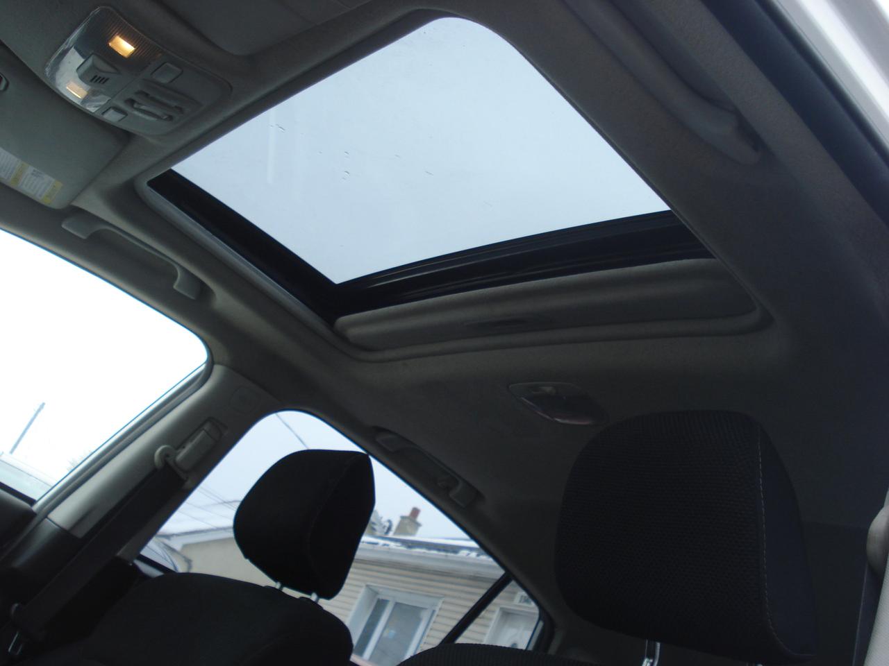 2014 Subaru XV Crosstrek 5dr 2.0i Touring Photo