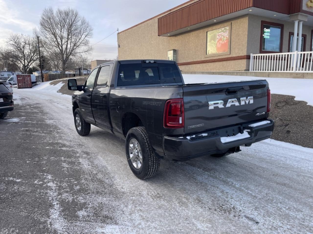 2026 RAM 2500 Big Horn Photo4