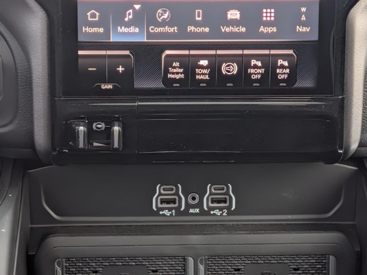 2026 RAM 3500 Laramie Photo