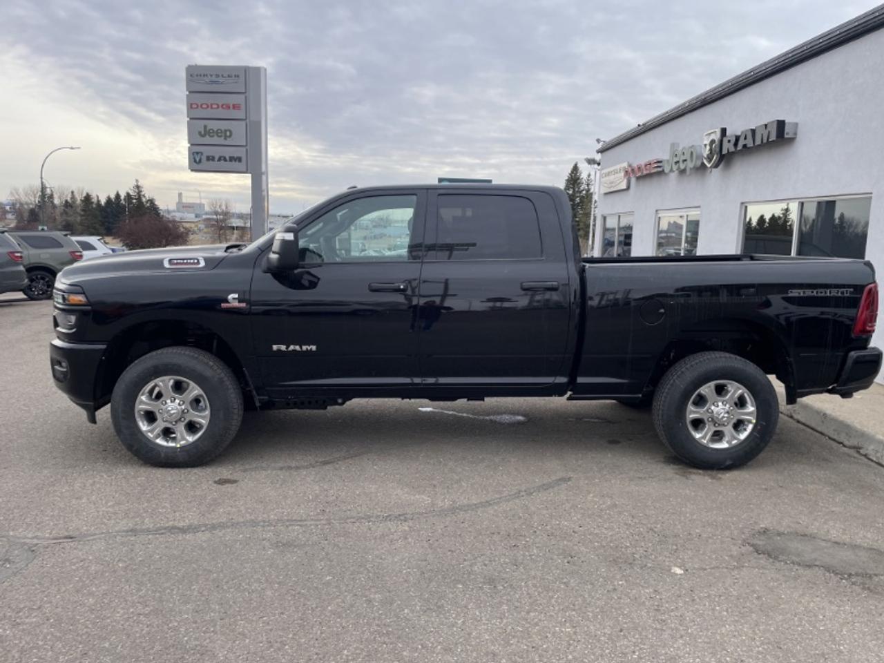 2026 RAM 3500 Big Horn Photo2