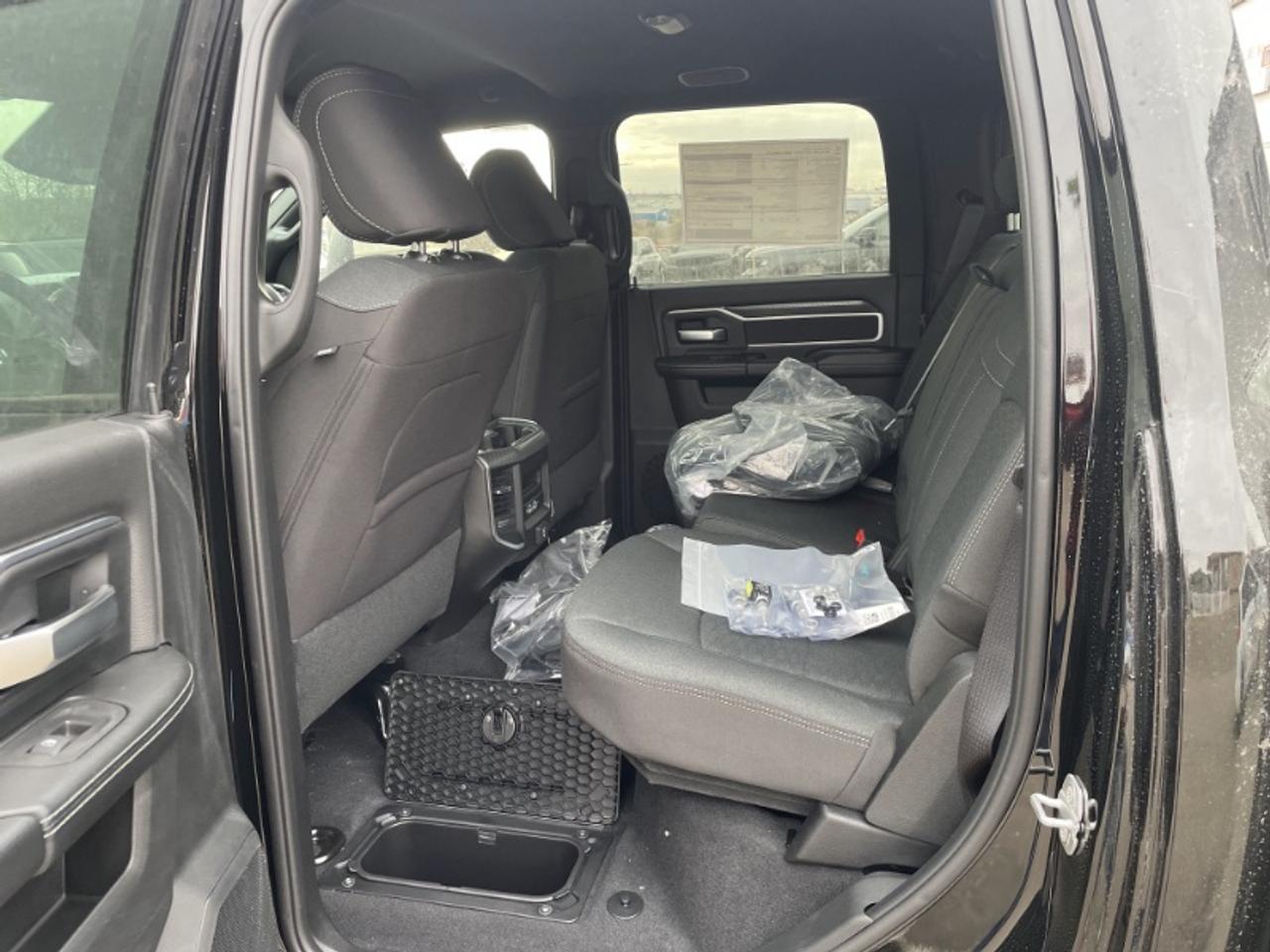 2026 RAM 3500 Big Horn Photo